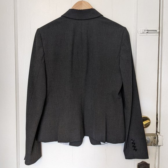 Ann Taylor One Button Blazer, Size 8 - Picture 3 of 3